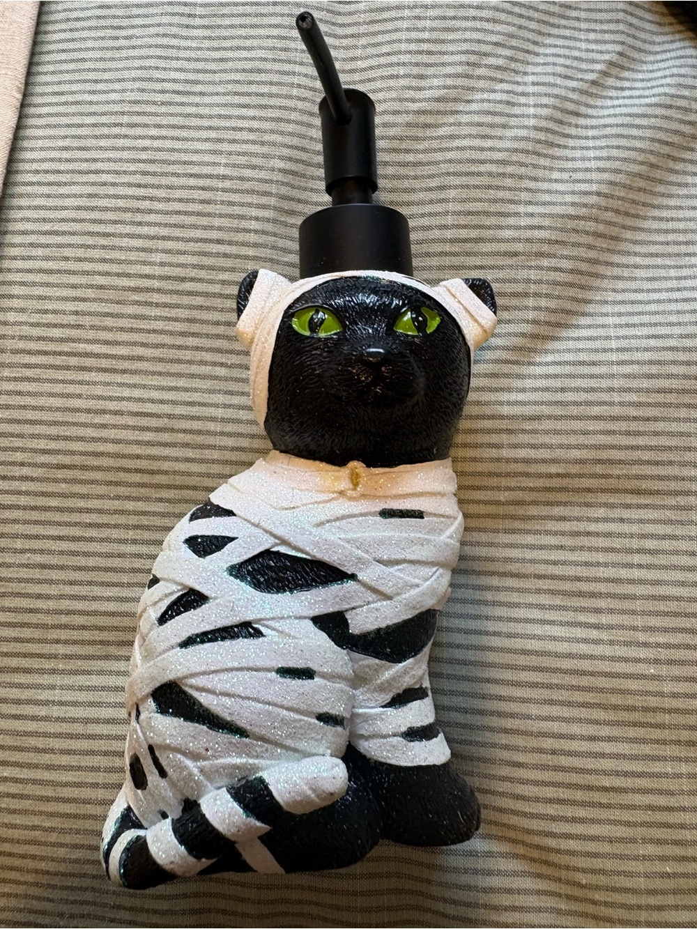 Black Cat Mummy Decorative Pet-Themed Soap/Lotion Dispenser - White Wrapping